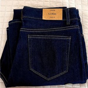 LL Bean Classic Fit women’s Bootcut Jeans SZ 12 R